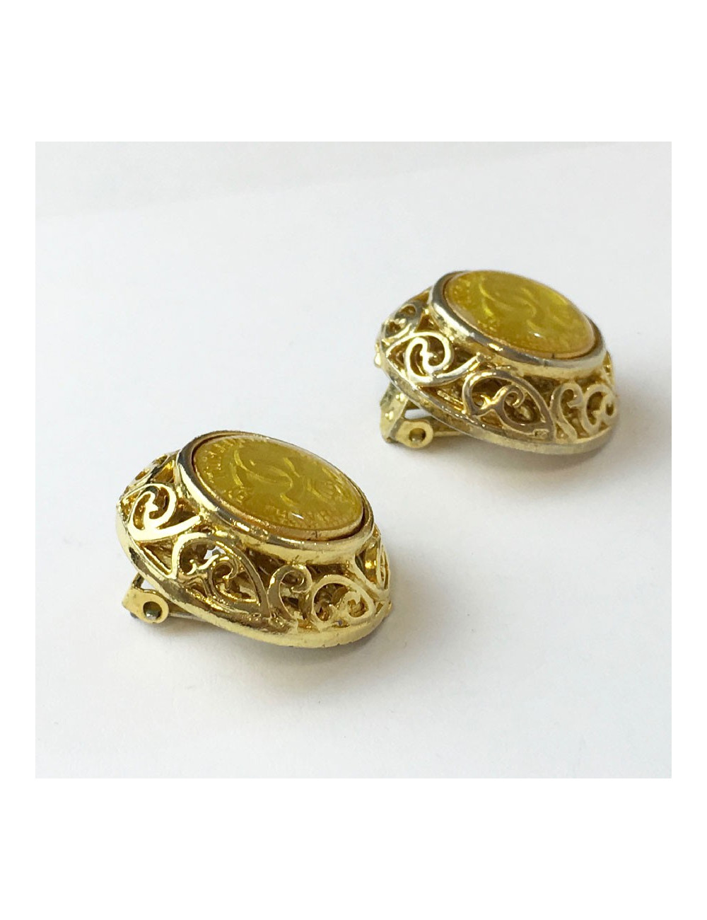 Boucles d'oreille clips CHANEL vintage dorés