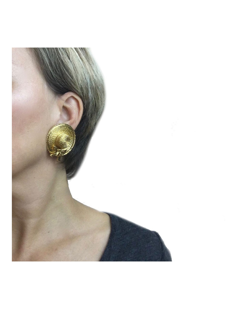 Boucles d'oreille clips CHANEL 