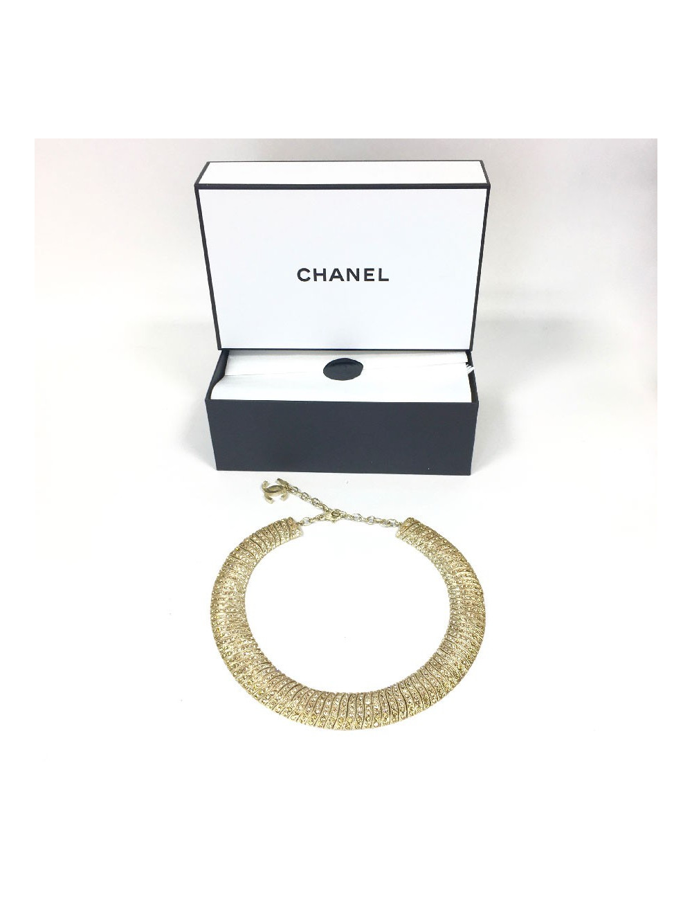 Collier CHANEL ras de cou strass 