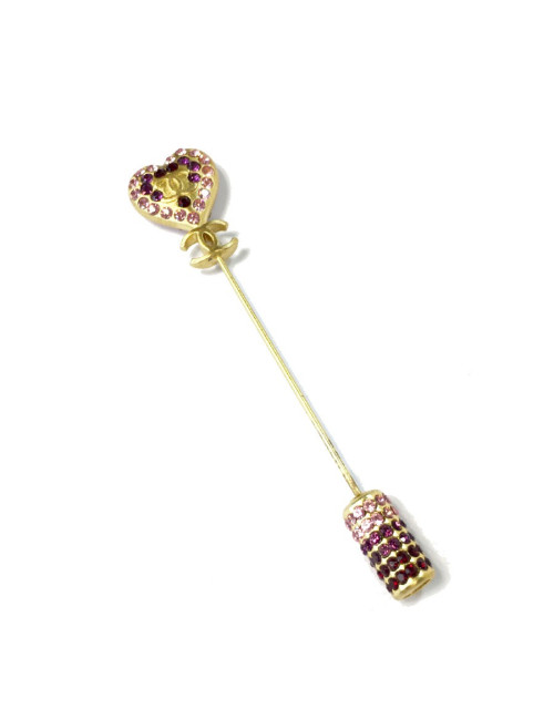 Epingle CHANEL coeur avec brillants rose