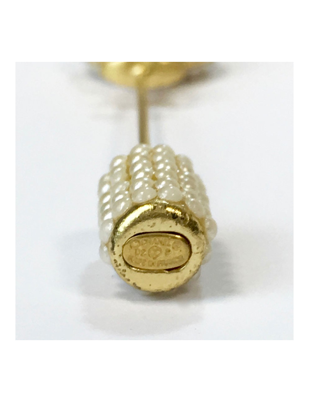 Epingle CHANEL coeur avec perles nacrées