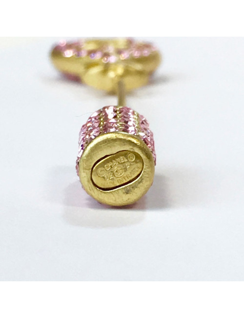 Epingle CHANEL coeur  rose avec brillants rose