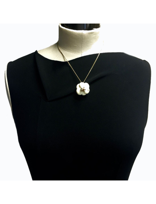 Collier CHANEL camélia émaillé beige