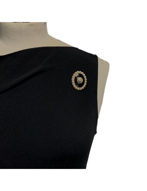 CHANEL Oval Pearly Brooch