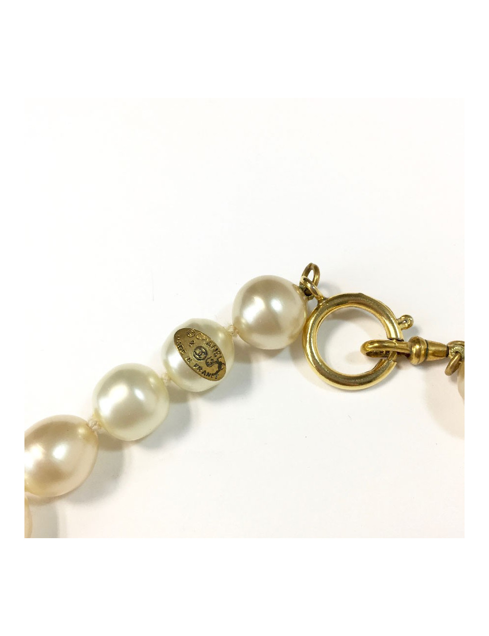 Collier CHANEL  grosses perles nacrées Vintage