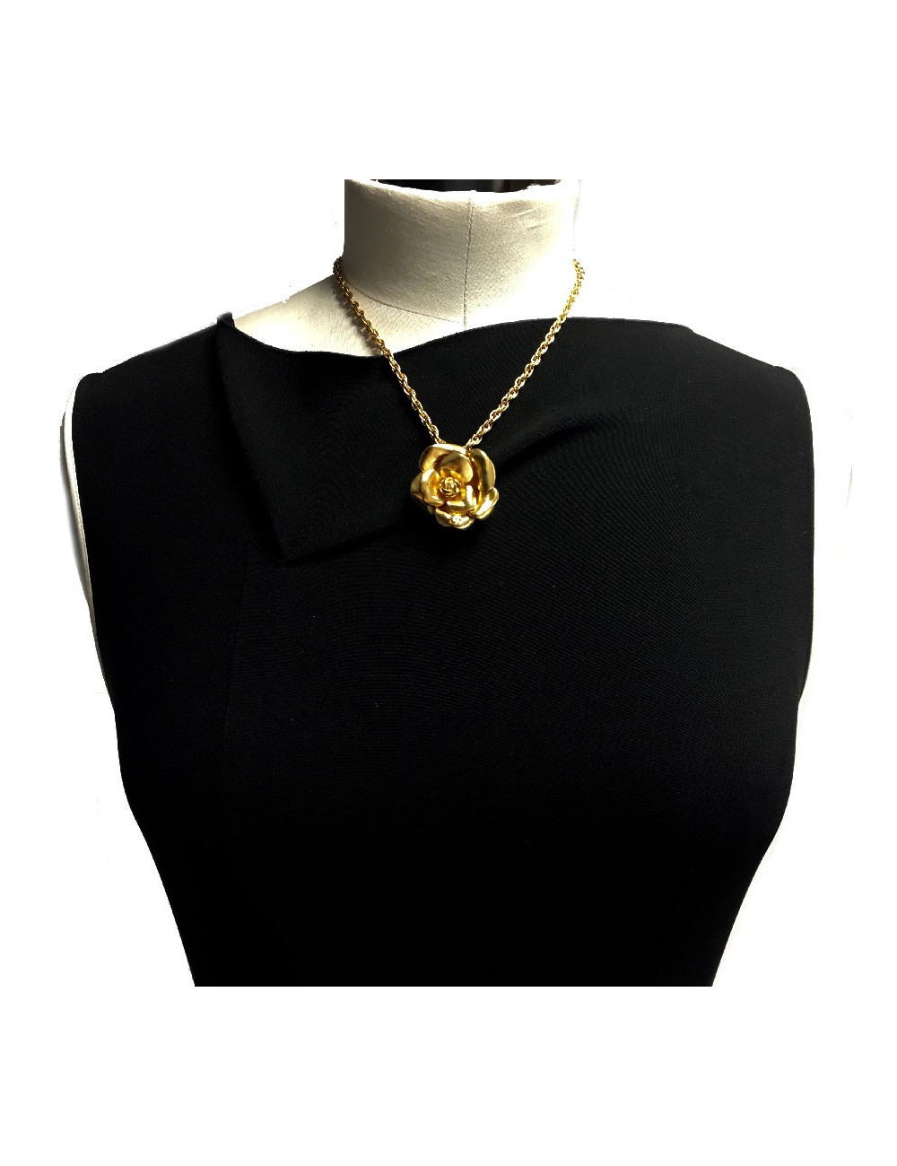 Collier CHANEL camélia doré