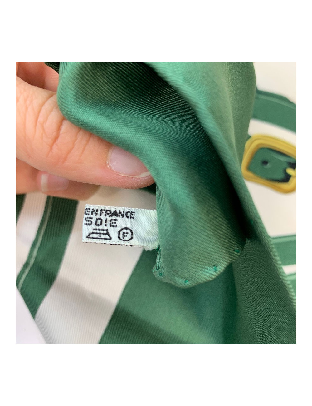 Carré HERMES Brides de Gala en soie verte