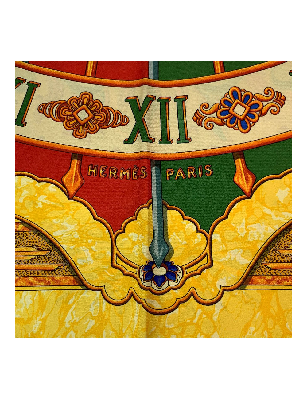 Carré 90 x90 HERMES soie 100 % "Carpe Diem"