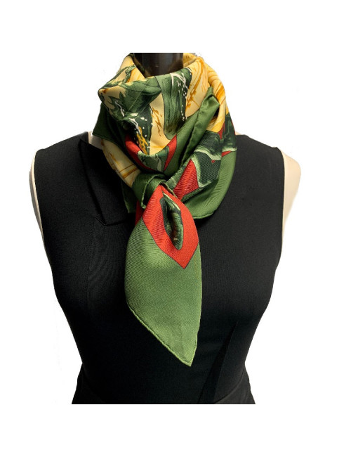 Carré 90 x90 HERMES soie 100 % "La fontaine de Bartholdi"