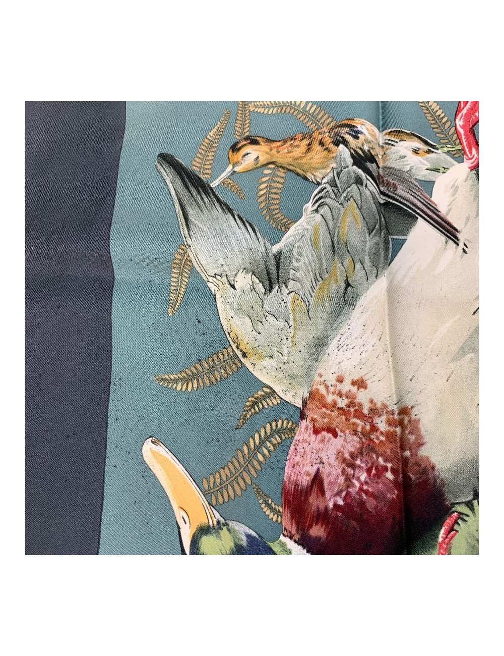 Carré HERMES Gibier en soie vert-de-gris