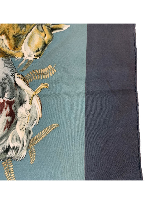 Carré HERMES Gibier en soie vert-de-gris