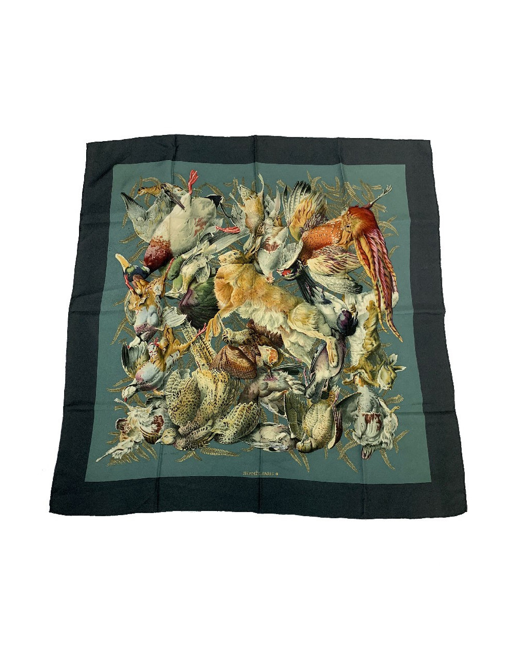 Carré HERMES Gibier en soie vert-de-gris