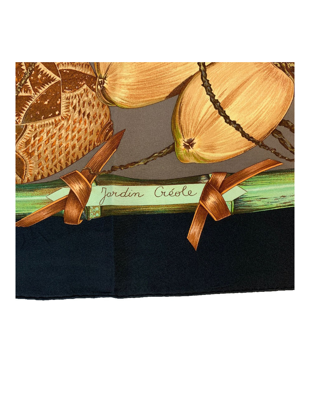 Carré  HERMÈS 100 % soie "Jardin Créole"