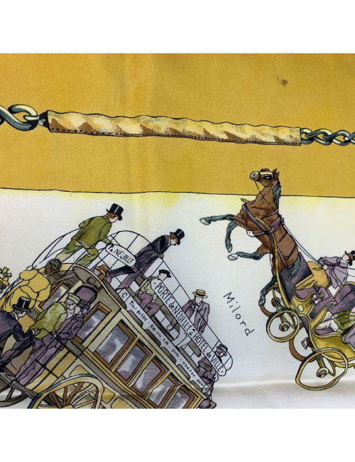 Carré HERMES Omnibus et Voitures de Place en soie or et jaune pâle
