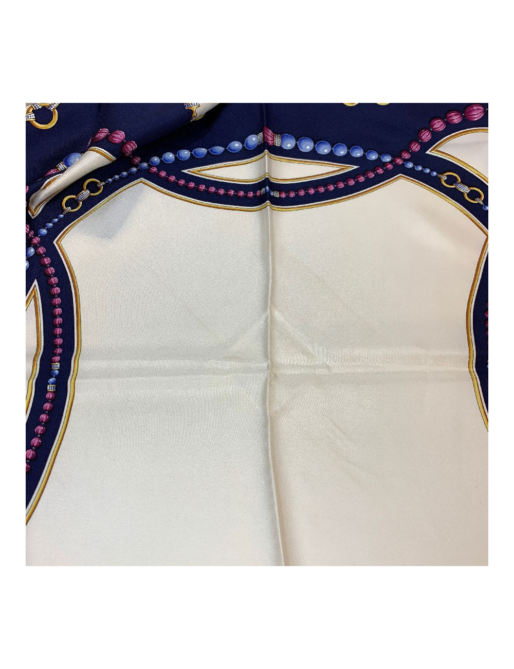 Carré CARTIER soie 100 %