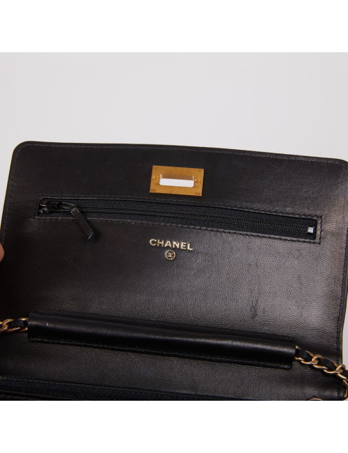 Wallet on chain CHANEL cuir chevron noir