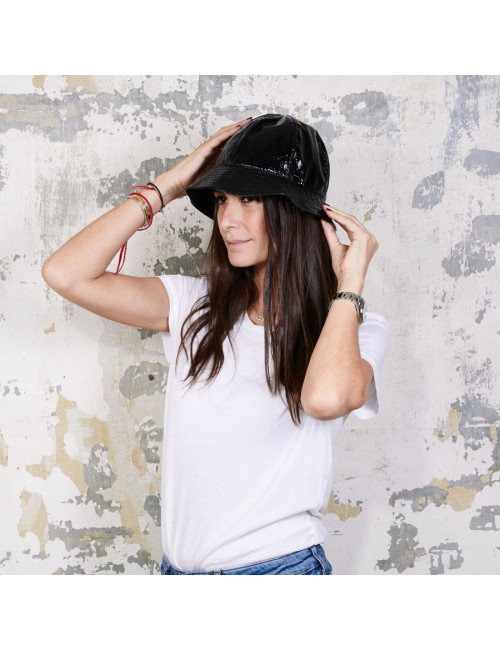 Chapeau de pluie CHANEL noir verni