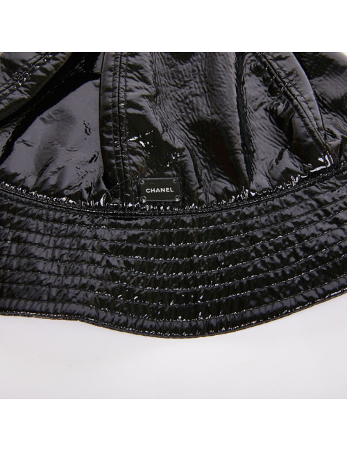 Chapeau de pluie CHANEL noir verni