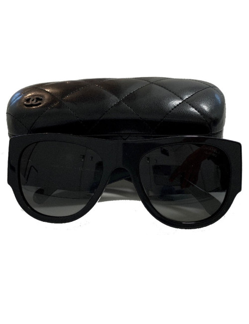 Solaires CHANEL noires polarisées