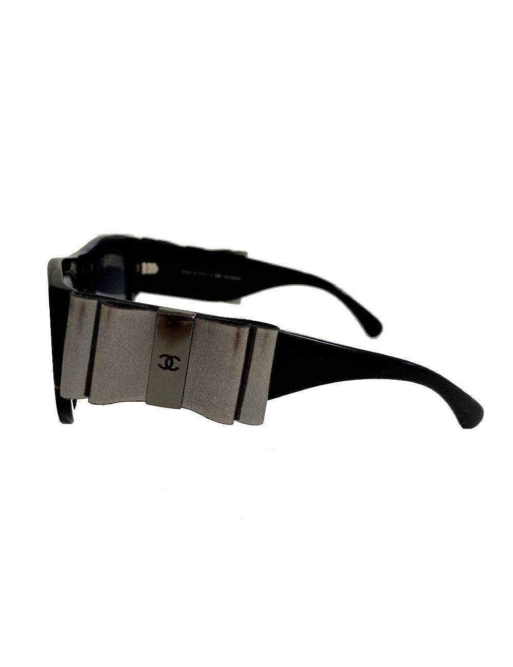 Solaires CHANEL noires polarisées