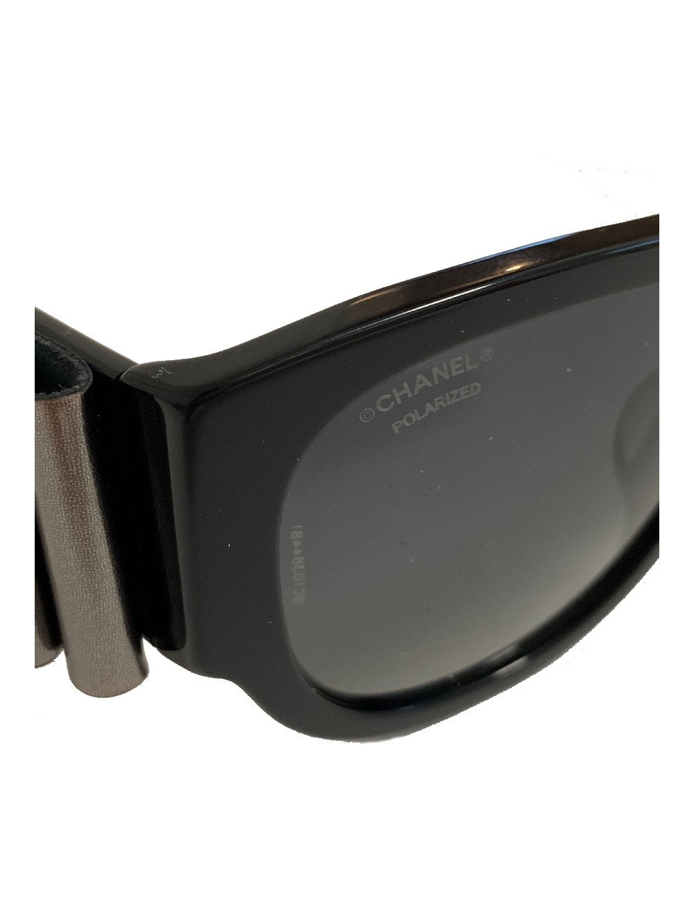 Solaires CHANEL noires polarisées