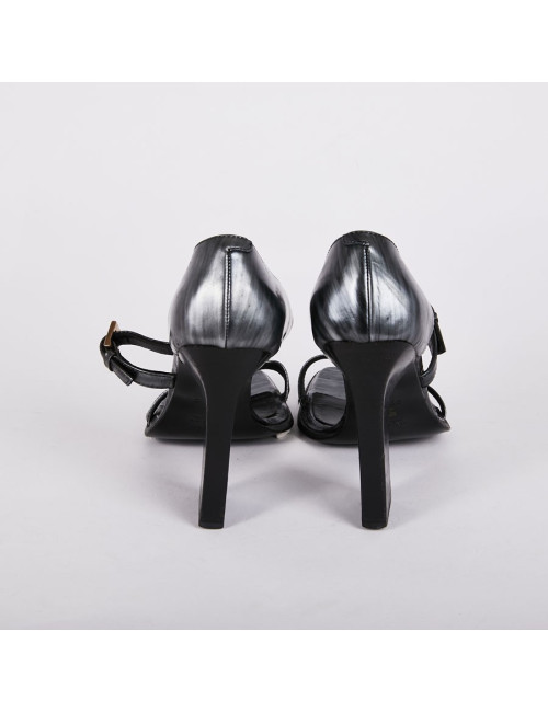 Sandales Hautes T 35,5 Gucci gris métallisé