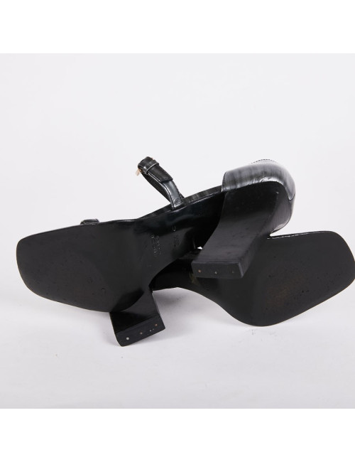 Sandales Hautes T 35,5 Gucci gris métallisé