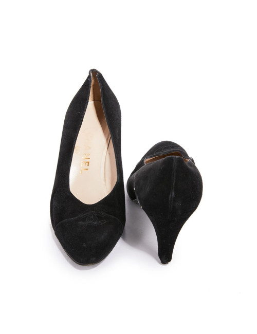 Escarpins Chanel T39,5 en veau velours noir