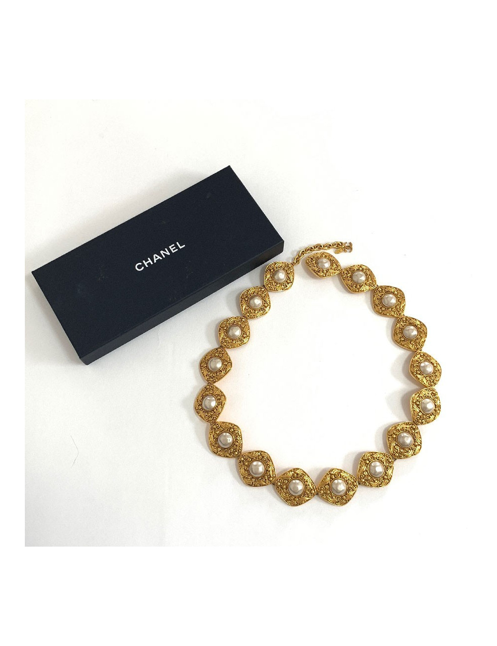 Ceinture CHANEL vintage métal doré et perles