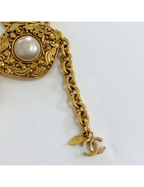 CHANEL Vintage gilded metal and pearly beads belt