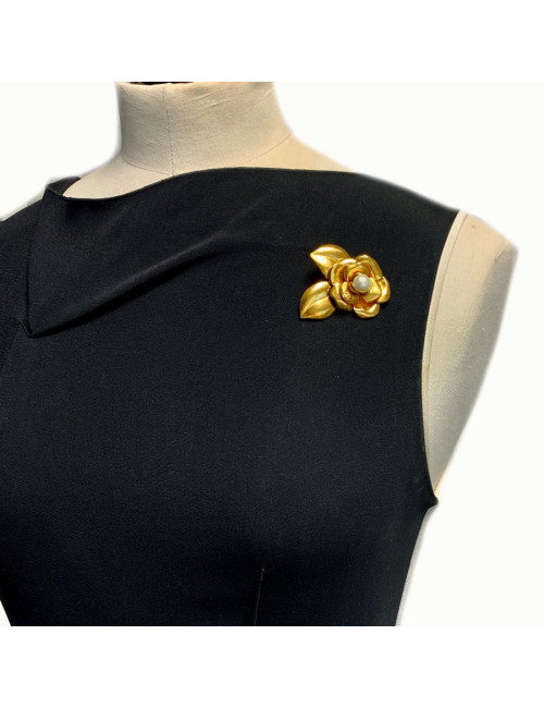 Broche CHANEL "CC" dorée vintage