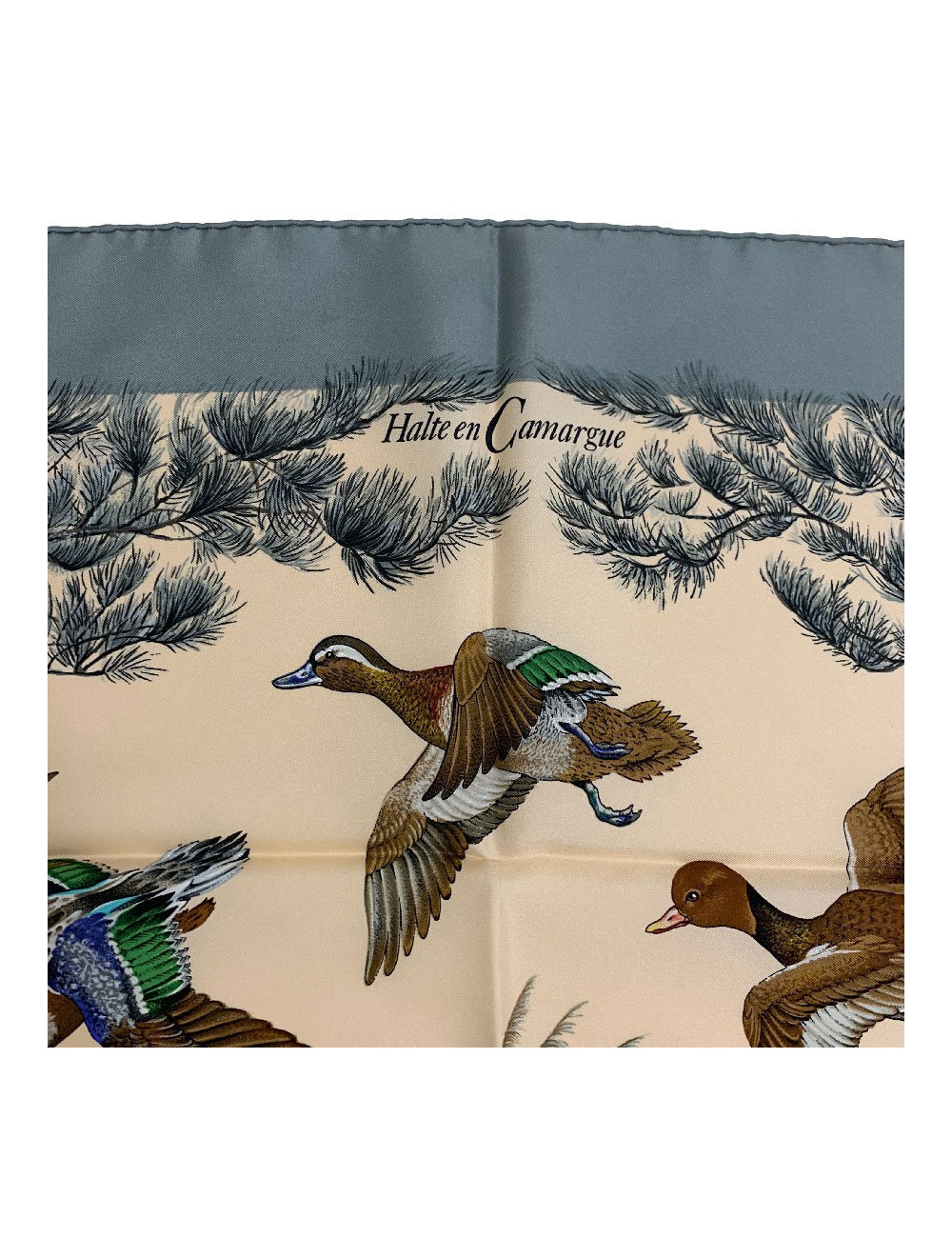 Carré 90 x 90 HERMES soie 100%