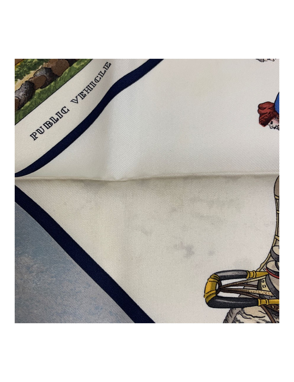 Carré HERMES Voyage en Russie soie beige et marine