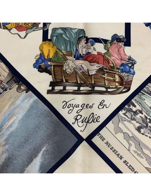 Carré HERMES Voyage en Russie soie beige et marine