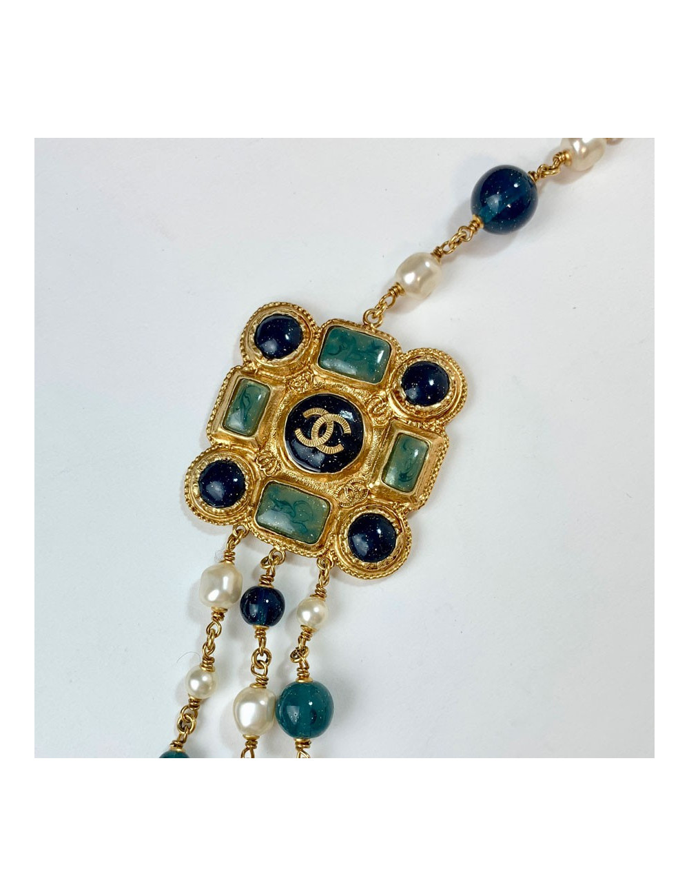 Sautoir CHANEL triple rangs 