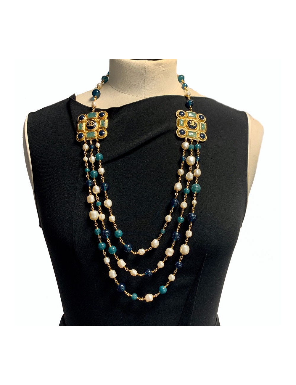 Sautoir CHANEL triple rangs 