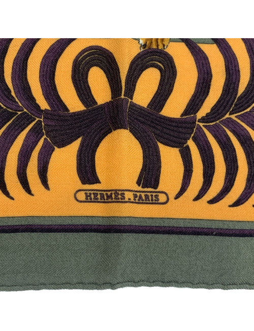 Petit carré HERMES Le tigre royal en cachemire et soie