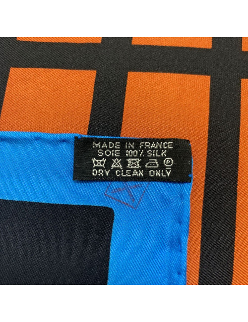 Carré 90 x90 HERMES soie 100%