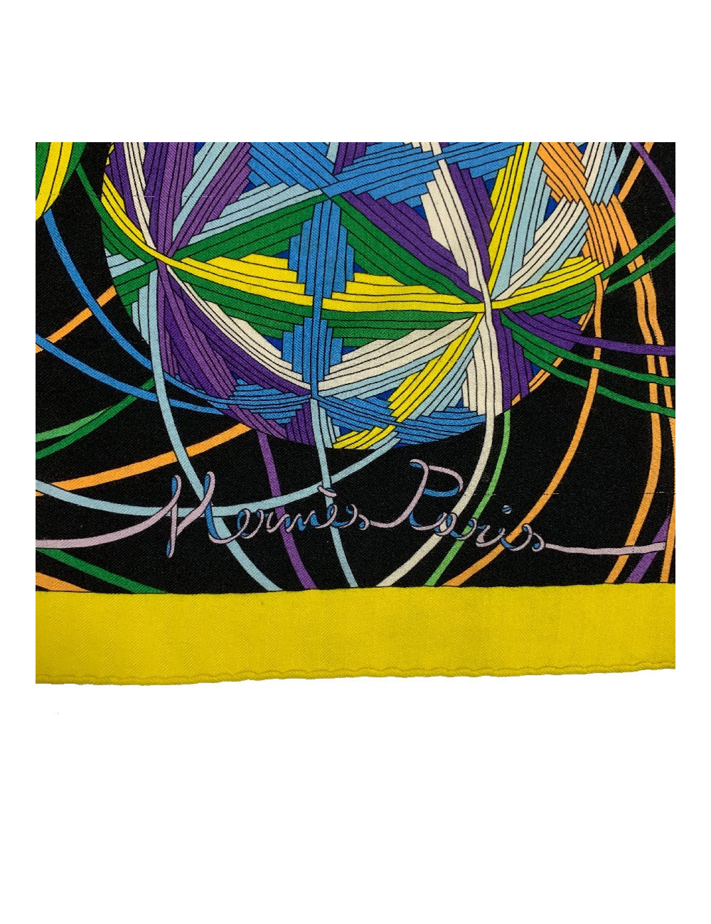 Châle HERMES 140 'L'Art du Temari' en cachemire et soie jaune