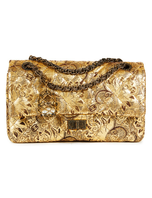 Sac Paris-Moscou CHANEL perforé doré, édition limitée