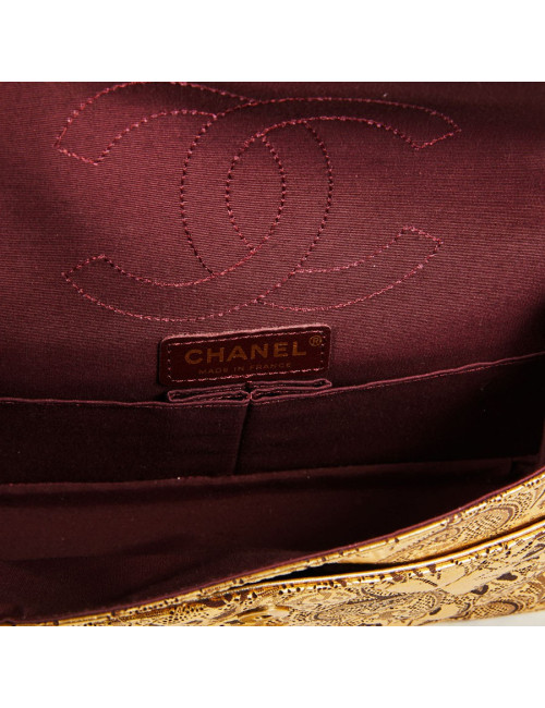 Sac Paris-Moscou CHANEL perforé doré, édition limitée