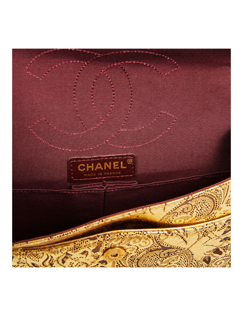 Sac Paris-Moscou CHANEL perforé doré, édition limitée