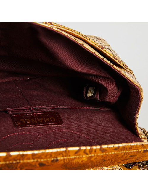 Sac Paris-Moscou CHANEL perforé doré, édition limitée