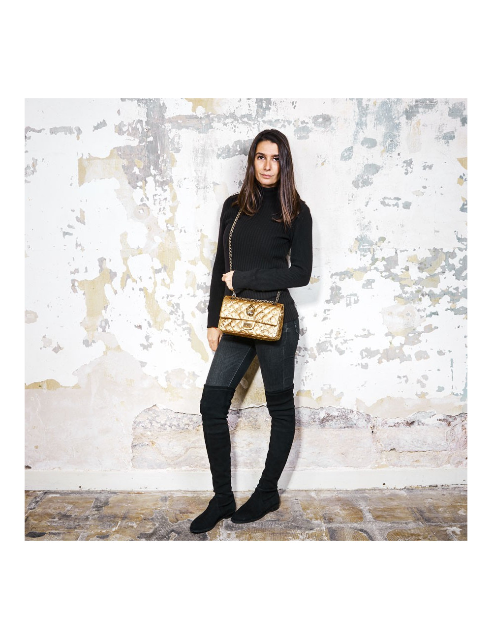 Sac Paris-Moscou CHANEL perforé doré, édition limitée