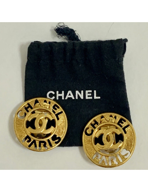 Boucle d'oreille CHANEL dorée vintage