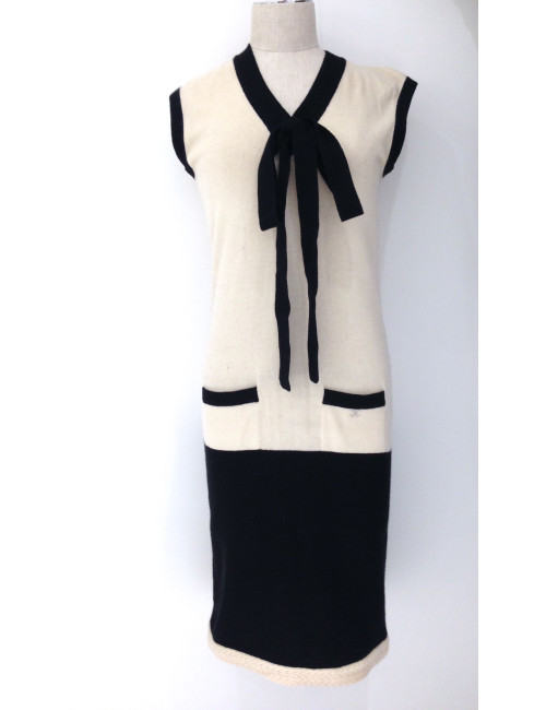 Robe CHANEL beige et noire T 36