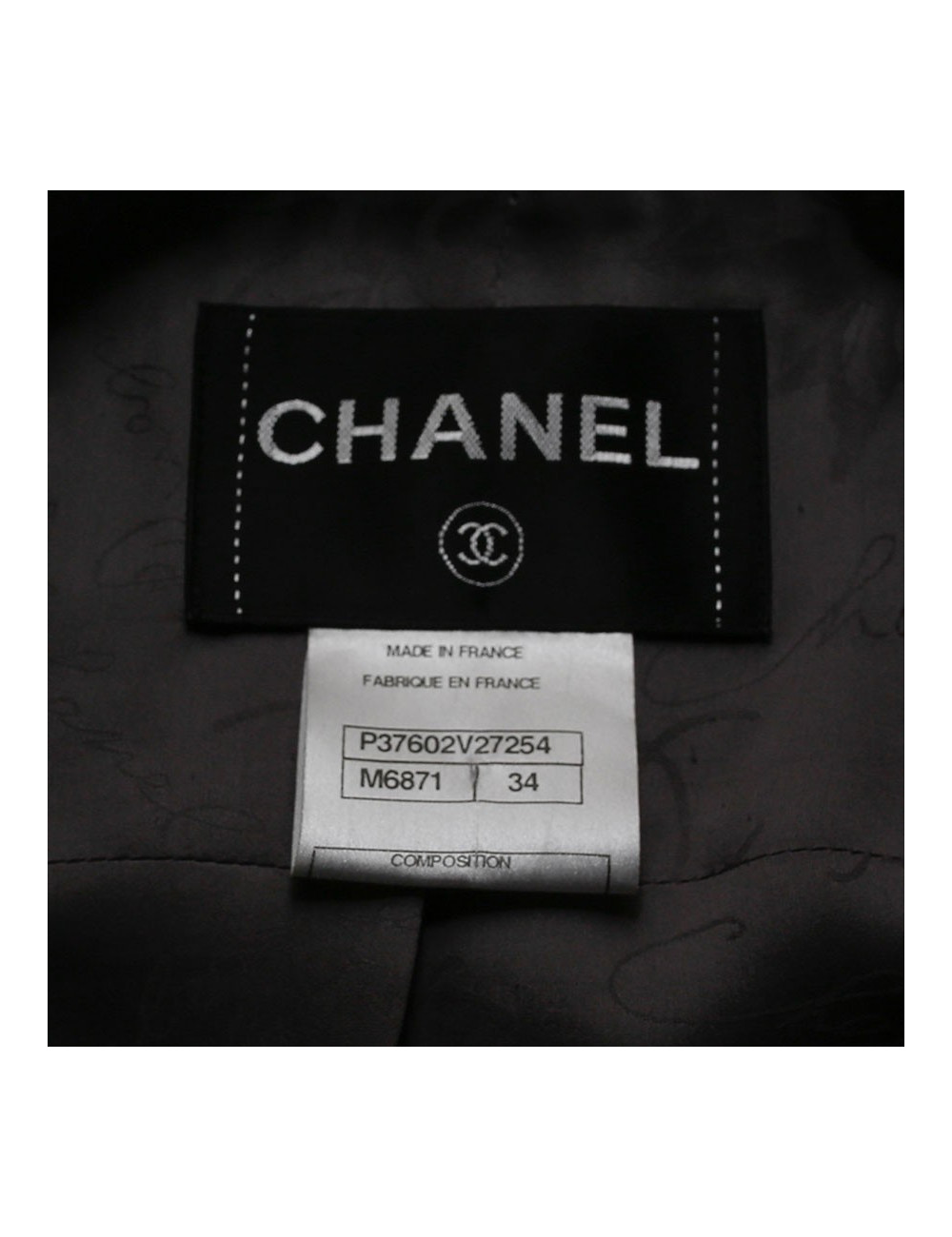 Veste T34 CHANEL en tweed gris avec fils blanc, rose et bleu