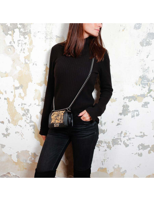 Min sac Boy CHANEL en cuir d'agneau noir et dentelle dorée