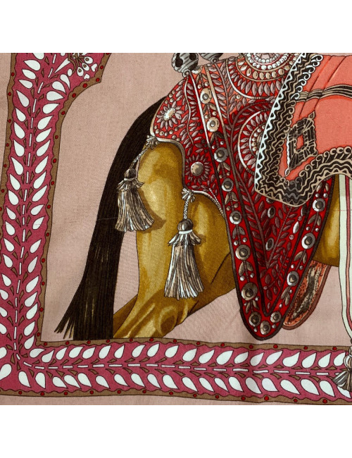Étole HERMES cachemire et soie La Danse du Cheval Marwari