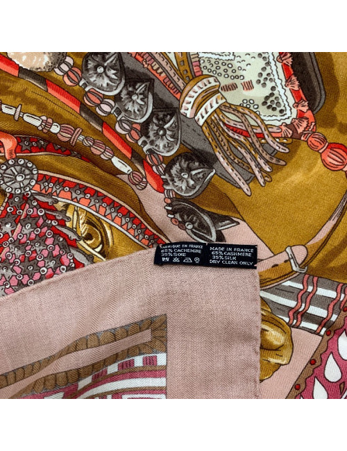 Étole HERMES cachemire et soie La Danse du Cheval Marwari